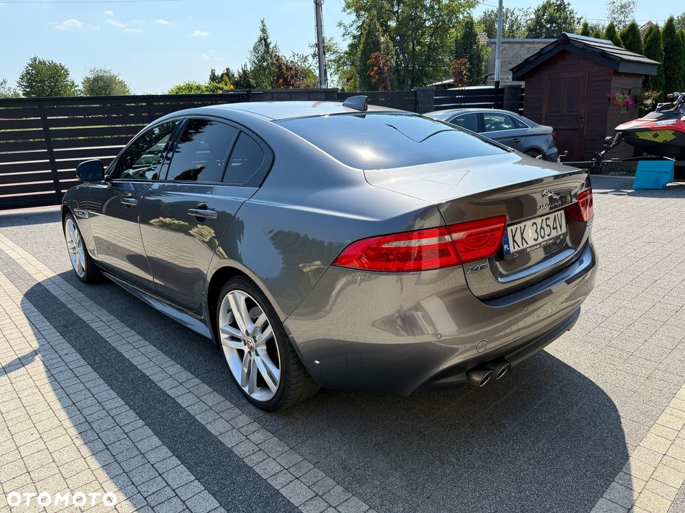 Jaguar XE 20d AWD R-Sport - 15