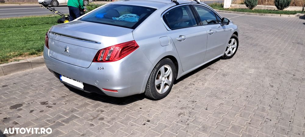 Volkswagen Multivan - 33