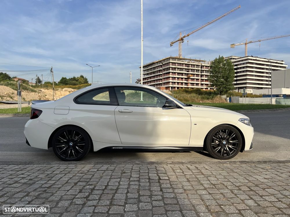BMW 220 i M Sport - 7