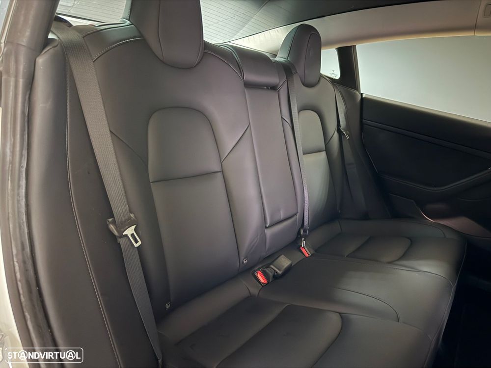 Tesla Model 3 Long Range Tração Integral - 17