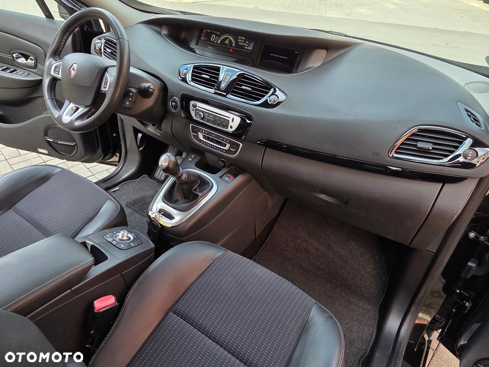 Renault Scenic TCe 130 Bose Edition - 19