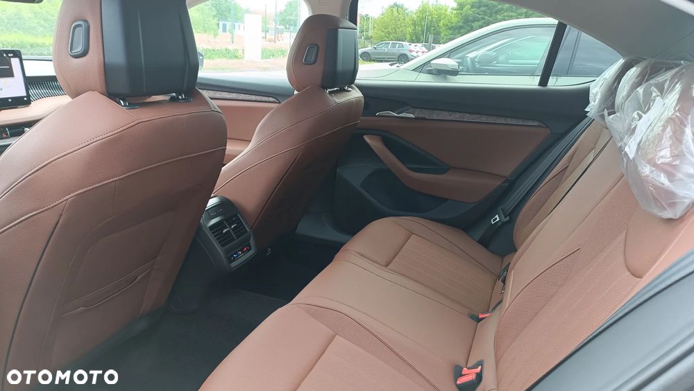 Skoda Superb 2.0 TDI SCR 4x4 L&K DSG - 7