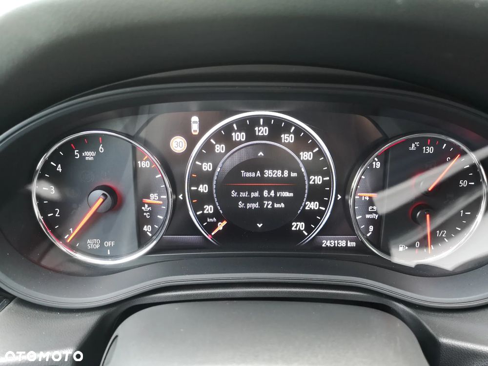 Opel Insignia 2.0 CDTI - 17