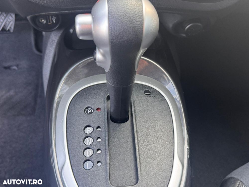 Nissan Juke 1.6 CVT Acenta - 17