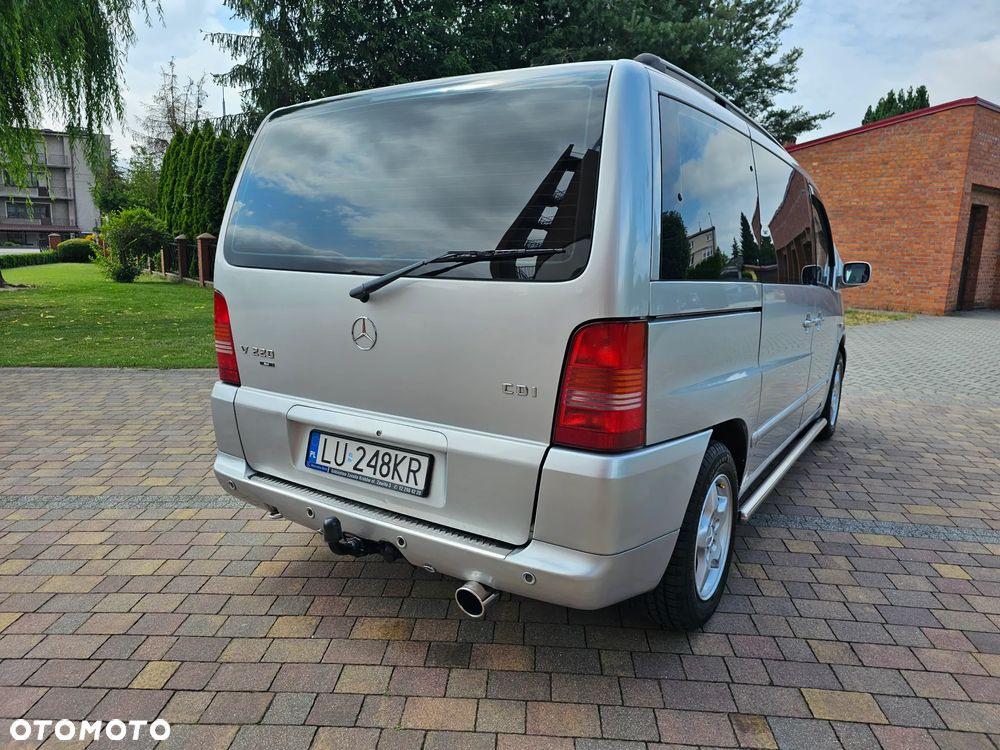 Mercedes-Benz Klasa V - 14