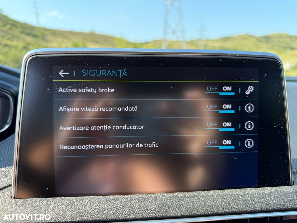 Peugeot 3008 Hybrid 225 e-EAT8 Allure Pack - 28