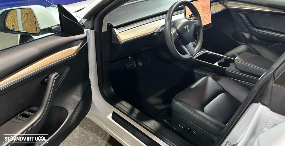 Tesla Model 3 Standard Range Plus RWD - 4