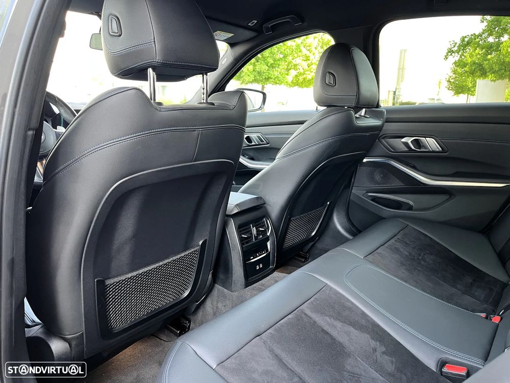 BMW 330 e Pack M Auto - 16