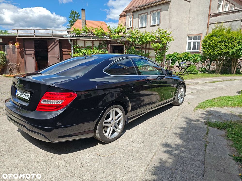 Mercedes-Benz Klasa C 250 CGI BlueEff Sport - 6