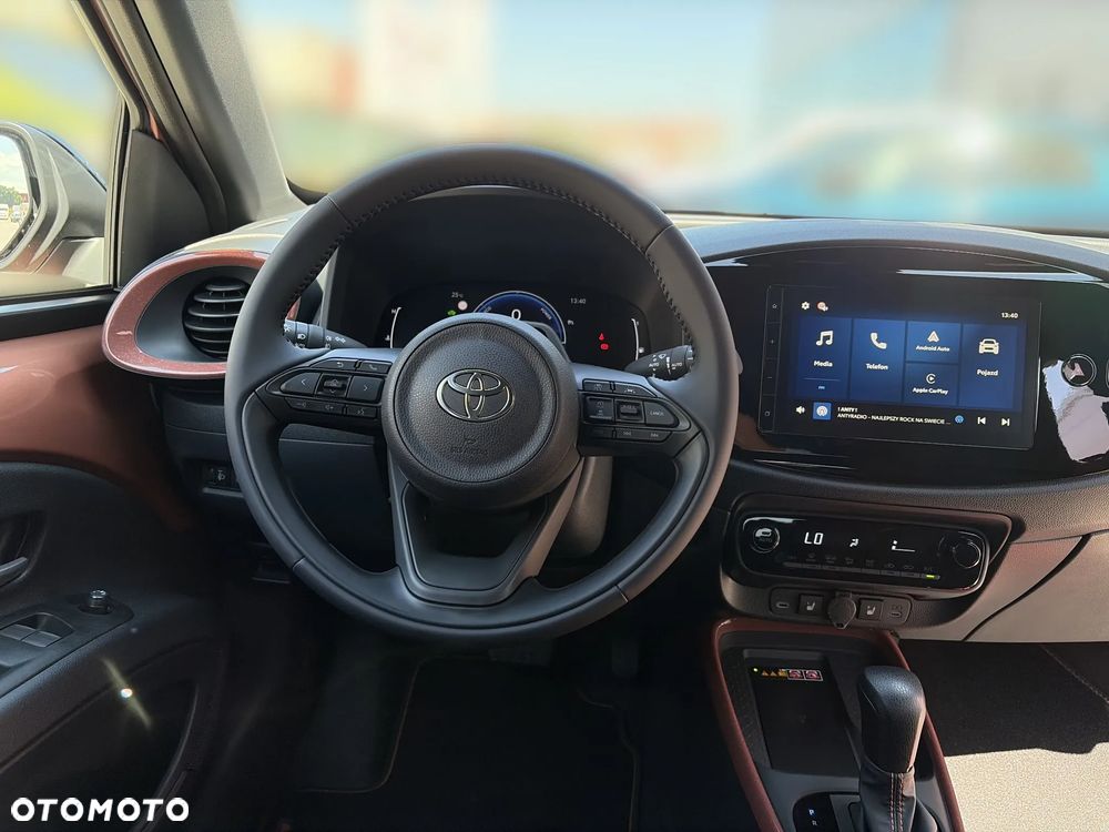 Toyota Aygo X Hybrid 1.5 Style e-CVT - 12