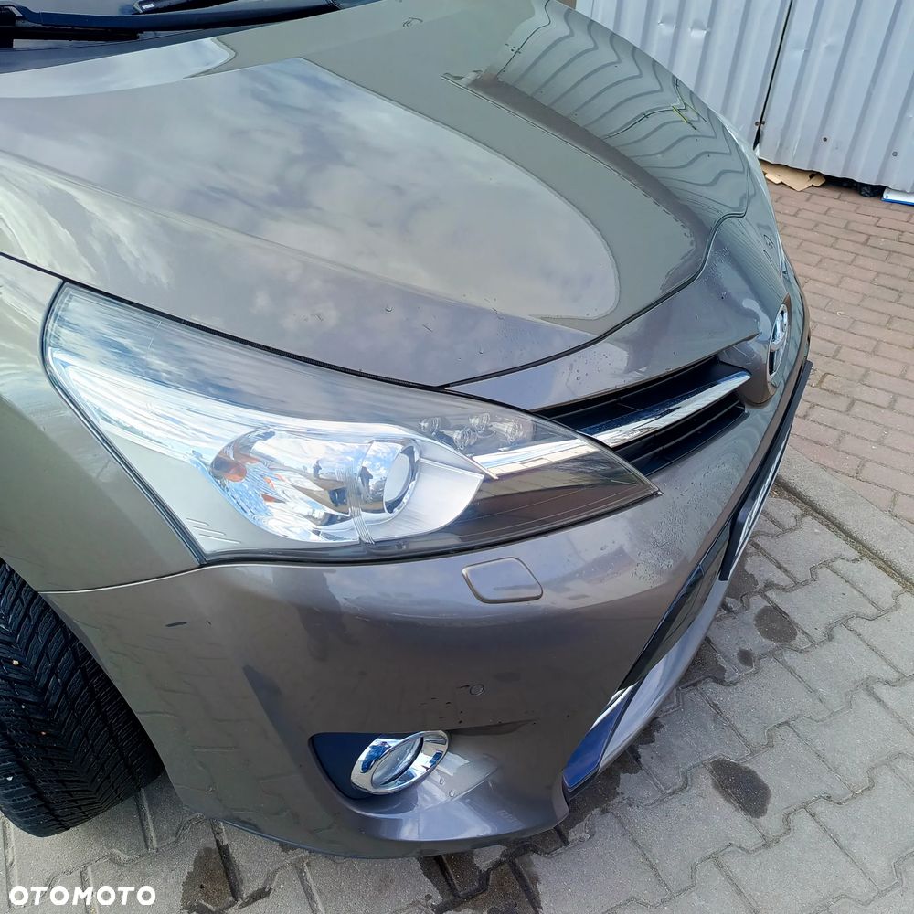 Toyota Verso 1.8 Selection EU6 - 11