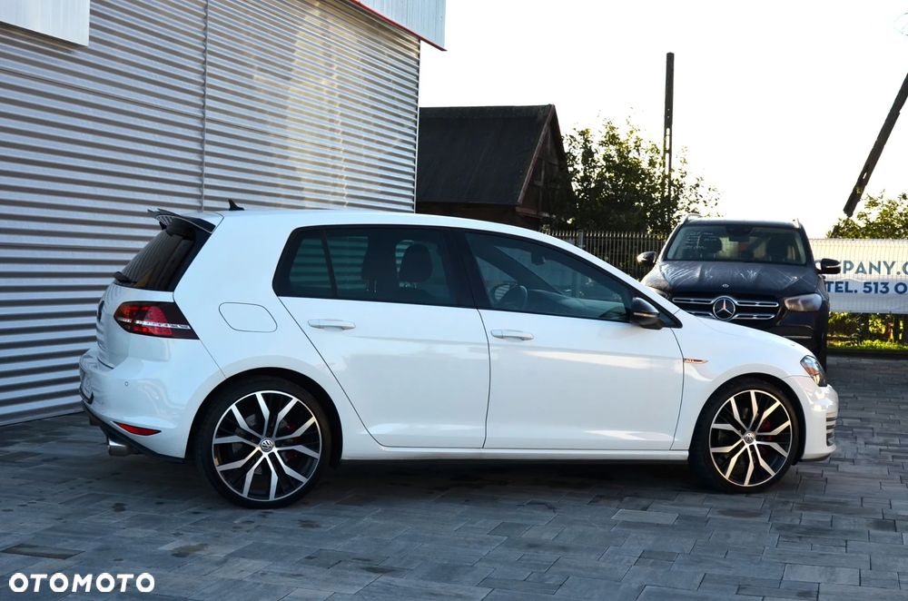 Volkswagen Golf GTI BlueMotion Technology - 5