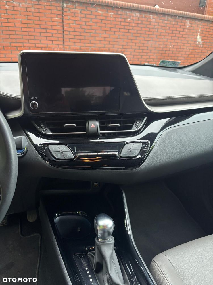 Toyota C-HR 1.8 Hybrid GPF Executive - 13