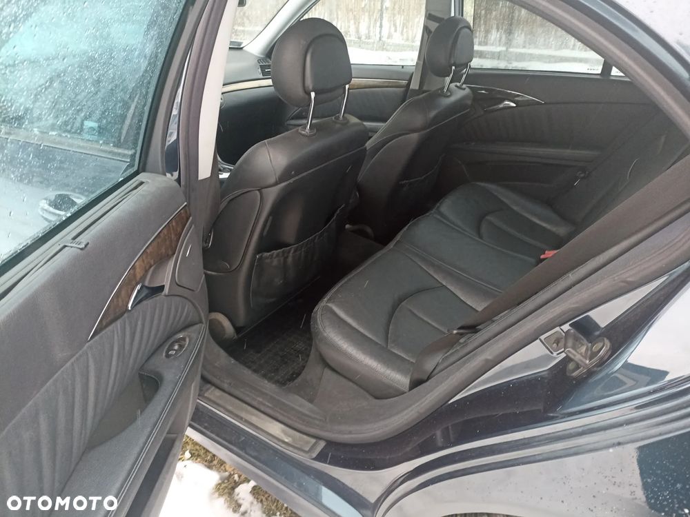 Mercedes-Benz Klasa E 320 CDI T Avantgarde - 7