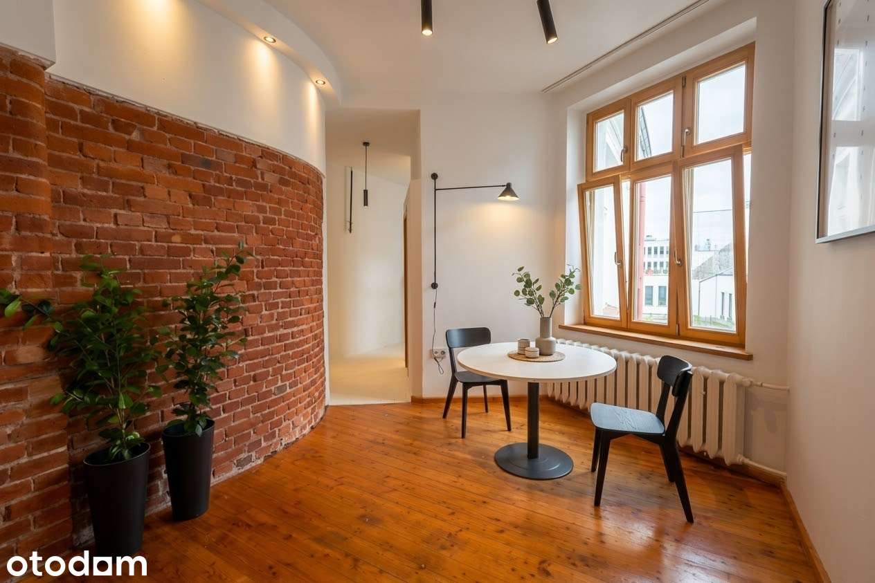 2-pokojowe mieszkanie 43 m² | Stare Miasto | loftowy charakter