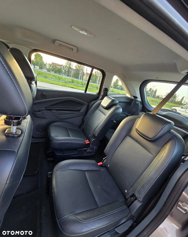 Ford Grand C-MAX 2.0 TDCi Titanium - 11