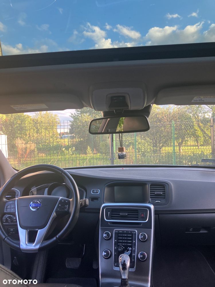 Volvo S60 T5 Powershift Momentum - 9