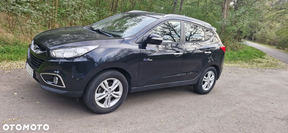 Hyundai ix35 blue 1.6 2WD Finale Gold - 14