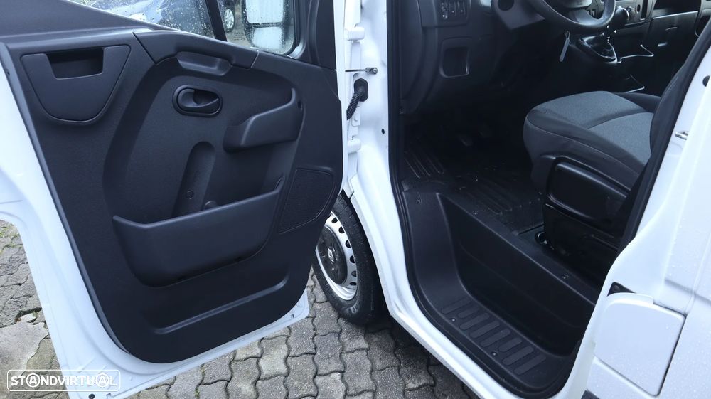 Renault Master 2.3 dci L2H2 110 - 11