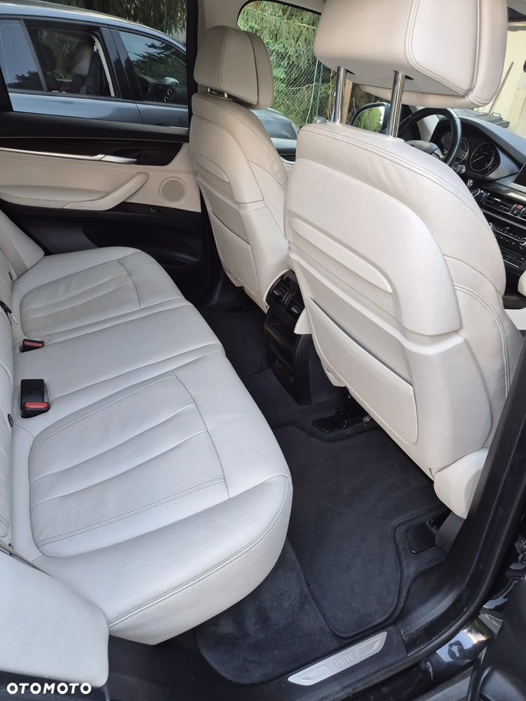 BMW X5 xDrive25d - 12