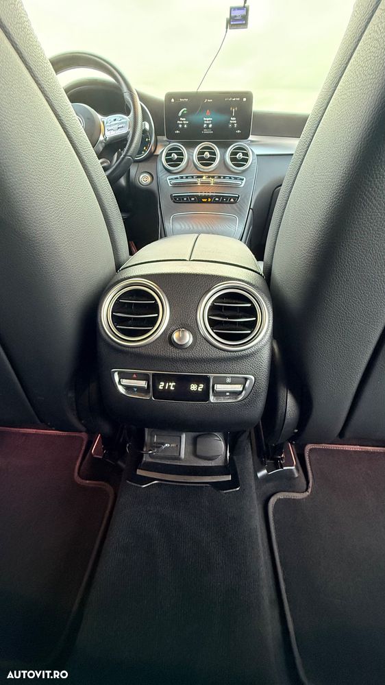 Mercedes-Benz GLC - 33