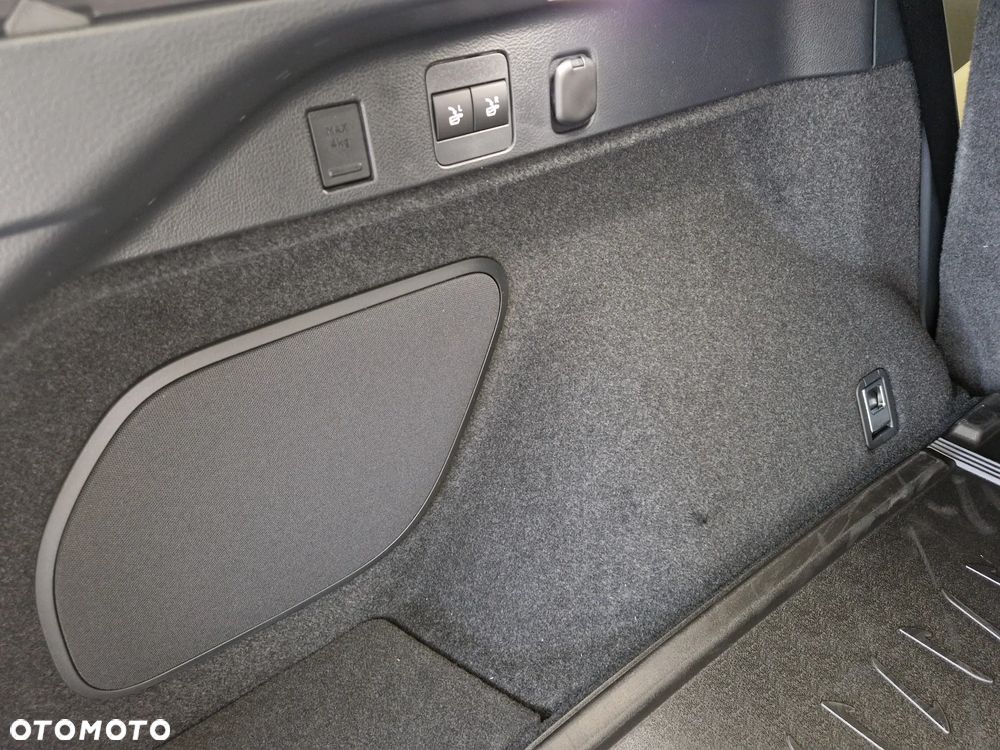 Lexus RX 350h F Sport Design - 24