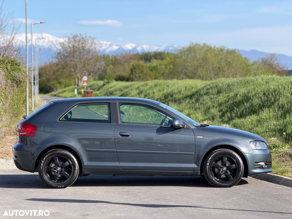Audi A3 1.9 TDI DPF Ambiente - 2