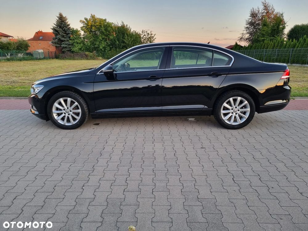 Volkswagen Passat 2.0 TDI SCR DSG Comfortline - 10