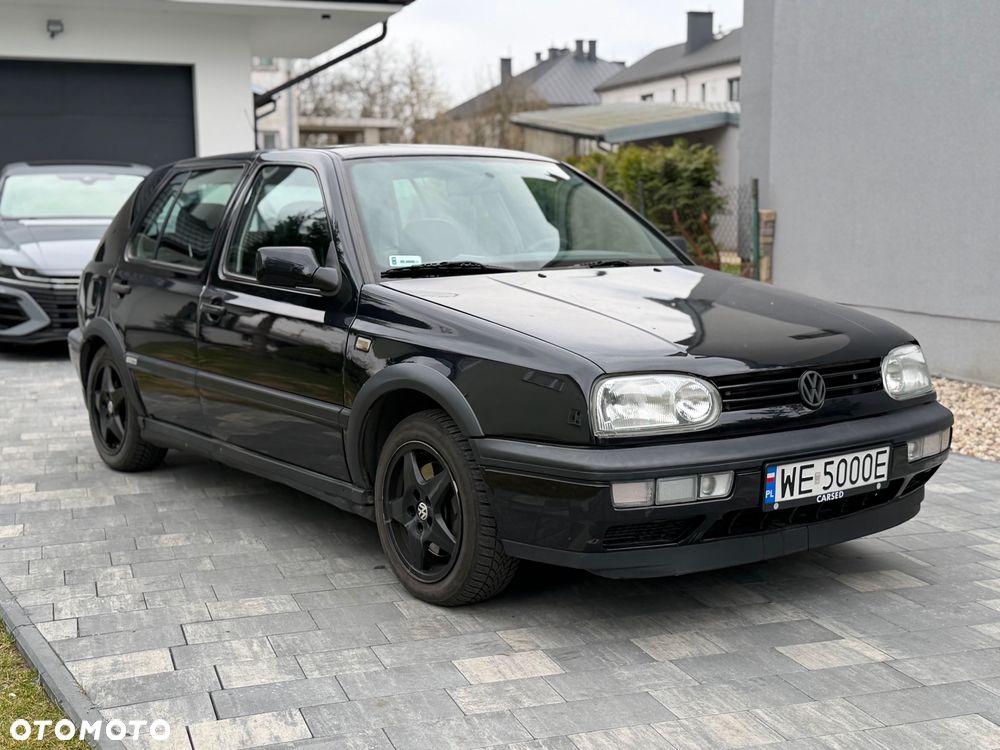Volkswagen Golf - 3