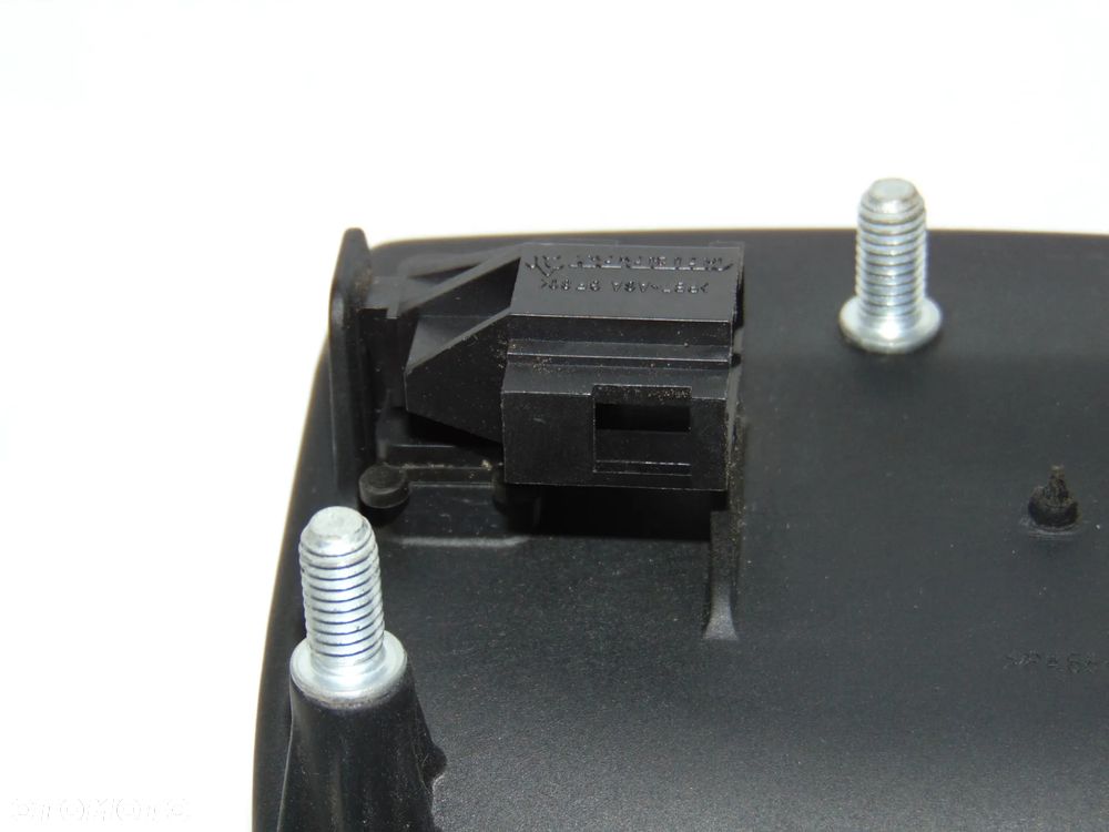 Klamka tylna tył klapy bagażnika mikrostyk Seat Leon 2 II 05-09r - 10