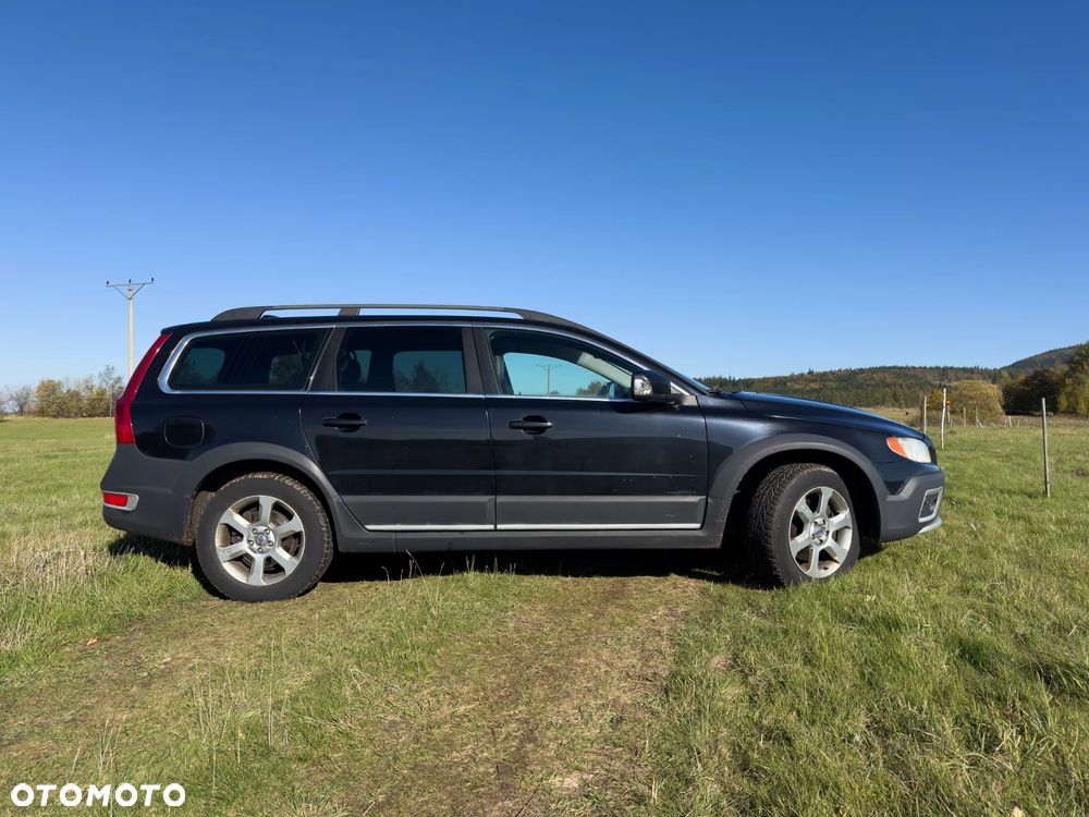 Volvo XC 70 2.4D AWD Momentum - 8