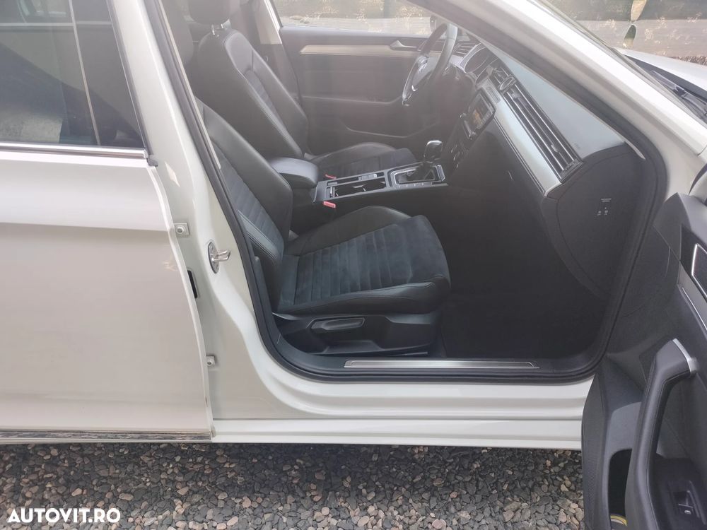 Volkswagen Passat 2.0 TDI DSG Highline - 34