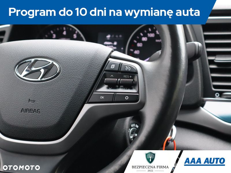 Hyundai Elantra - 19