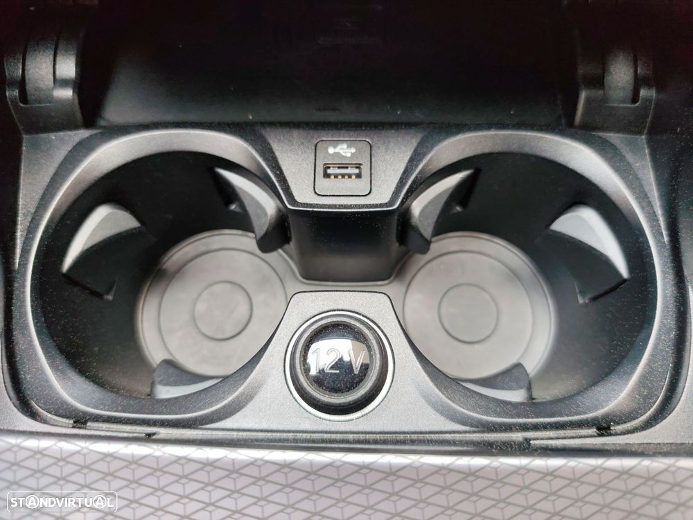 BMW 330 e Pack Desportivo M Pro Auto - 30