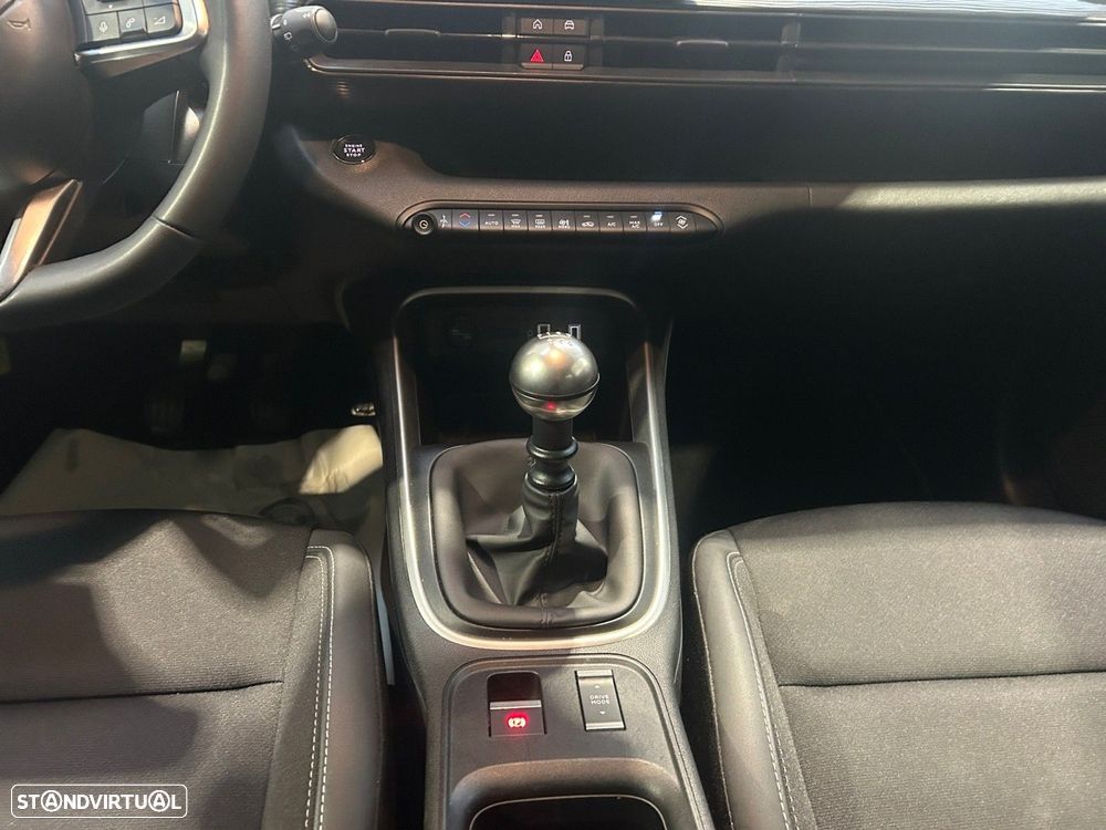 Jeep Avenger 1.2 GSE T3 Altitude - 12