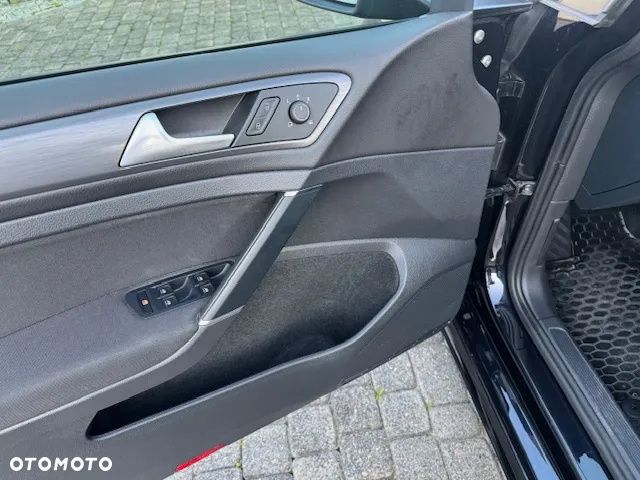 Volkswagen Golf 2.0 BlueTDI DSG Highline - 20