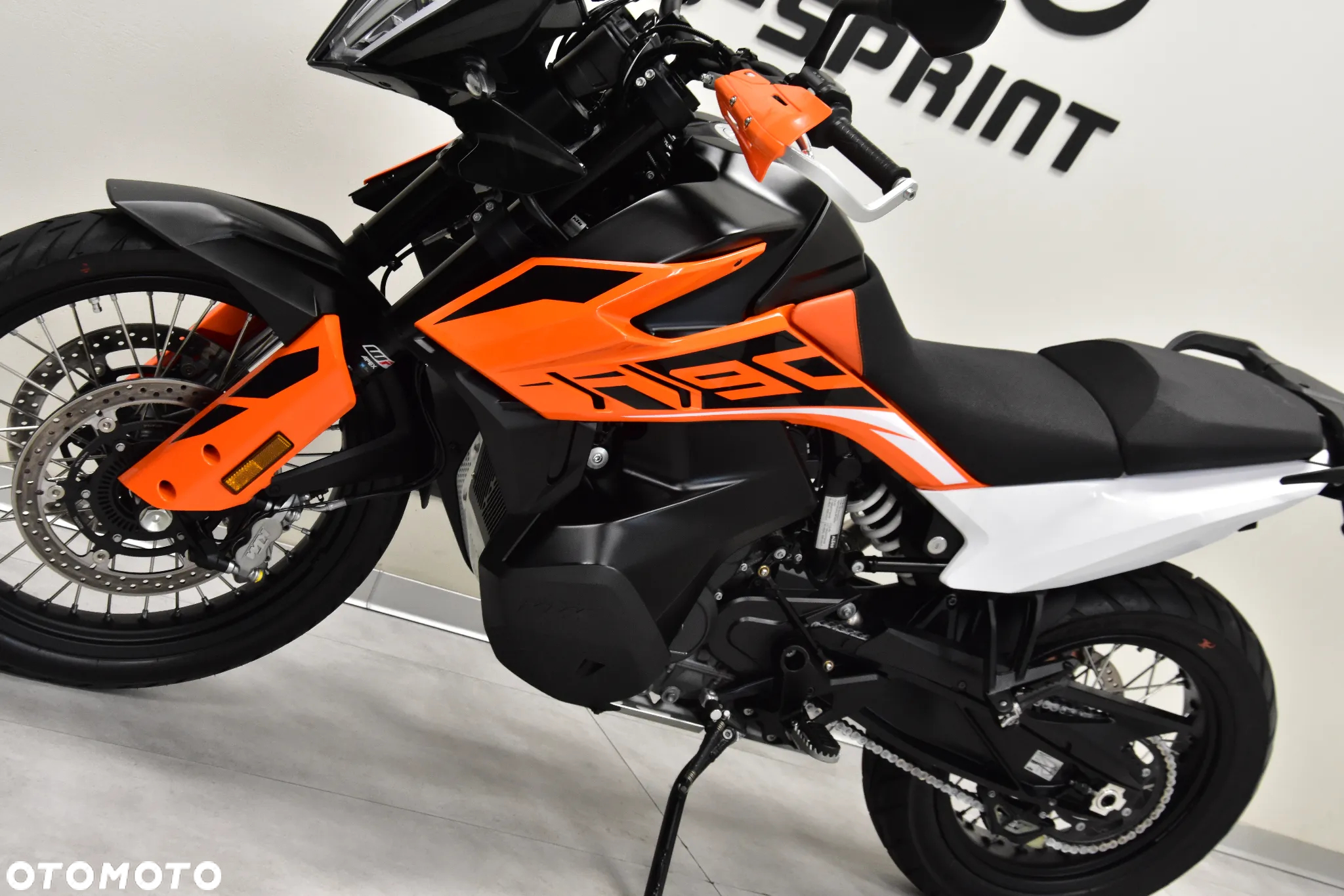 KTM Adventure - 13