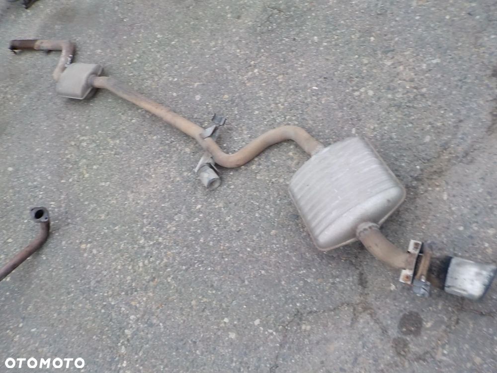 tłumik końcowy środkowy bmw e91 2,0 d 2007r - 1