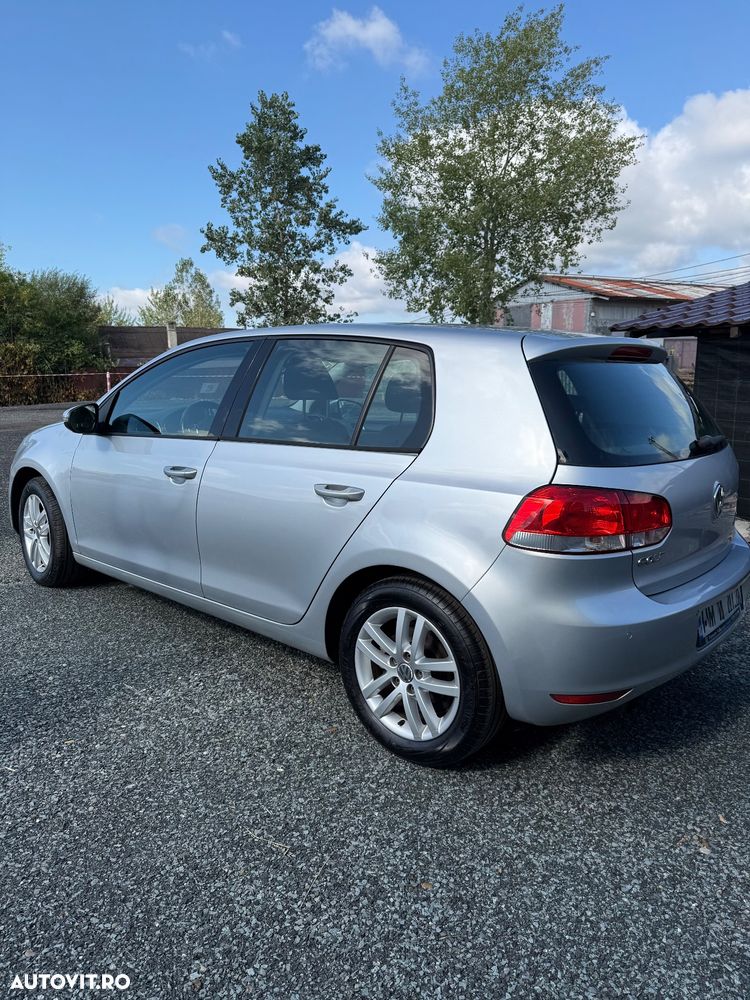 Volkswagen Golf 1.6 TDI DPF BMT DSG Comfortline - 3