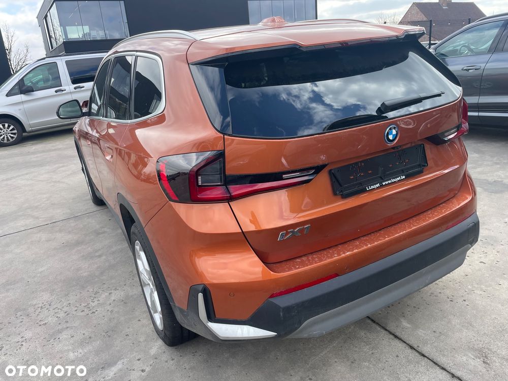 BMW iX1 eDrive20 66.5kWh M Sport - 3