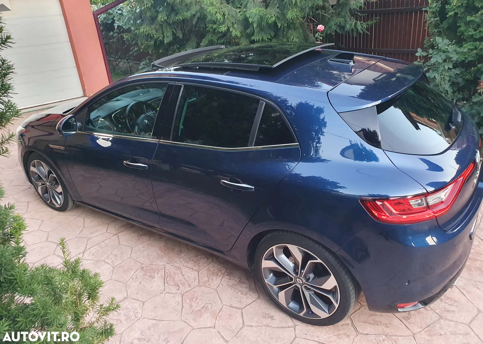 Renault Megane ENERGY dCi 130 BOSE EDITION - 3