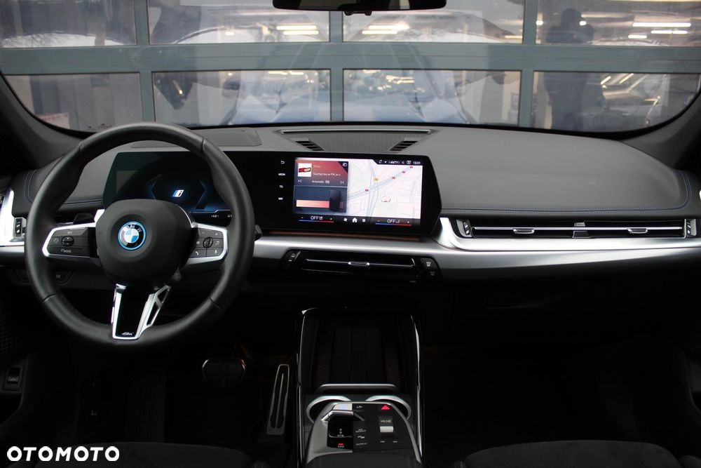 BMW iX1 - 6