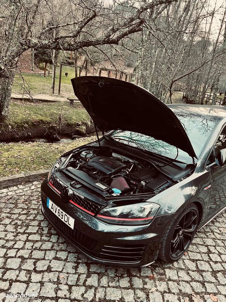 VW Golf GTI BlueMotion DSG - 2
