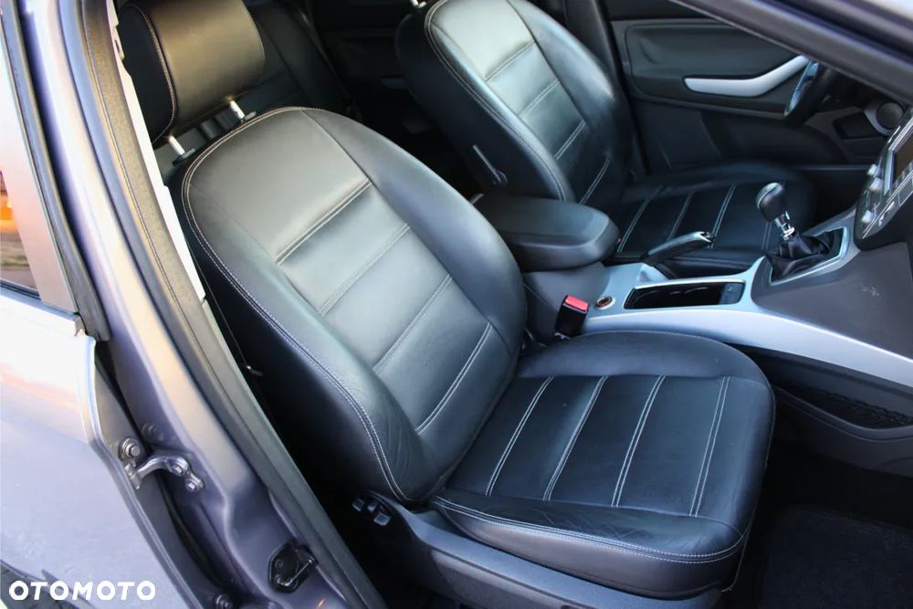 Ford Kuga 2.0 TDCi Titanium - 20