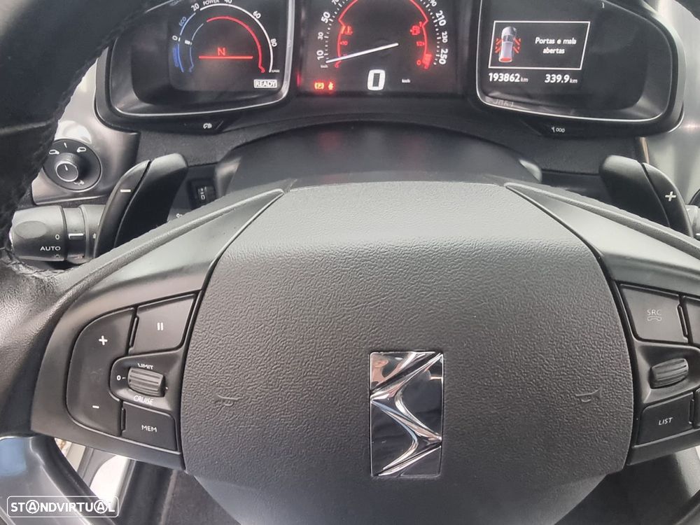 Citroën DS5 2.0 HDi Hybrid4 So Chic CMP6 - 11