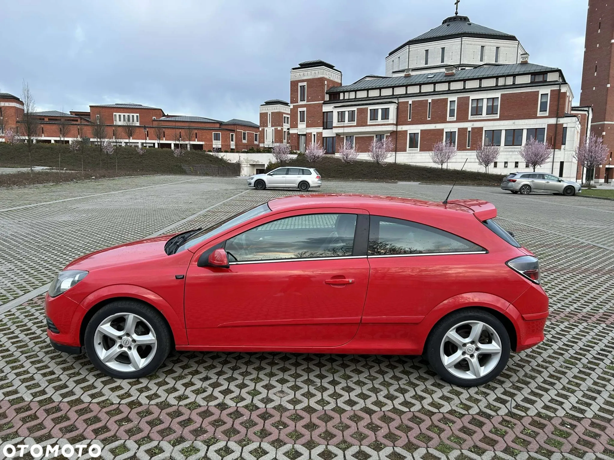 Opel Astra GTC 1.8 Cosmo - 30