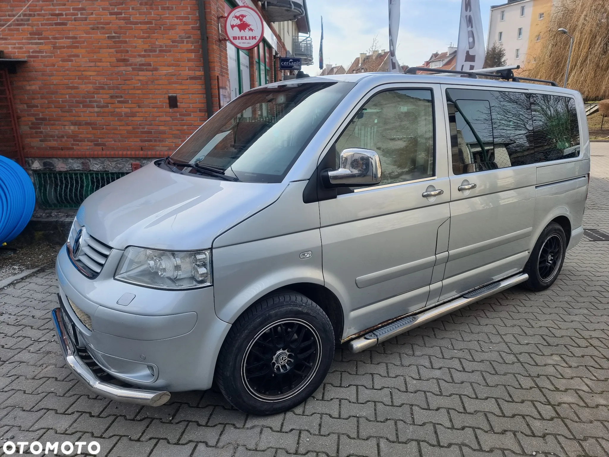 Volkswagen Multivan - 2