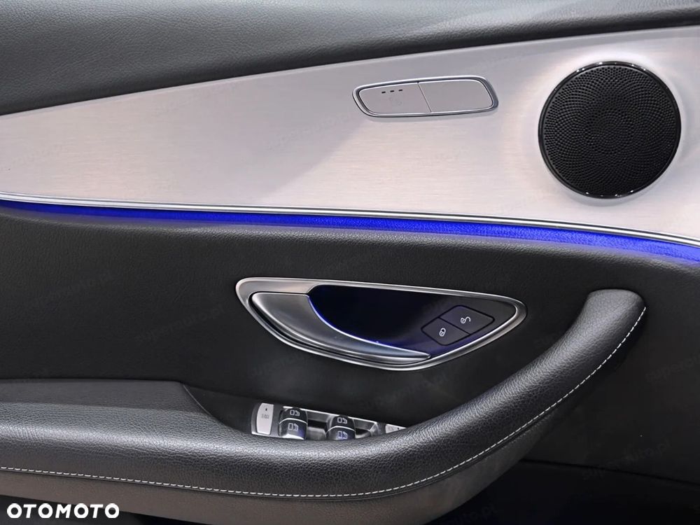 Mercedes-Benz Klasa E 220 d 4-Matic - 6