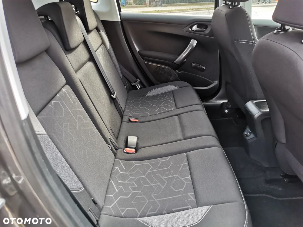 Peugeot 2008 1.2 Pure Tech Style EU6 - 8