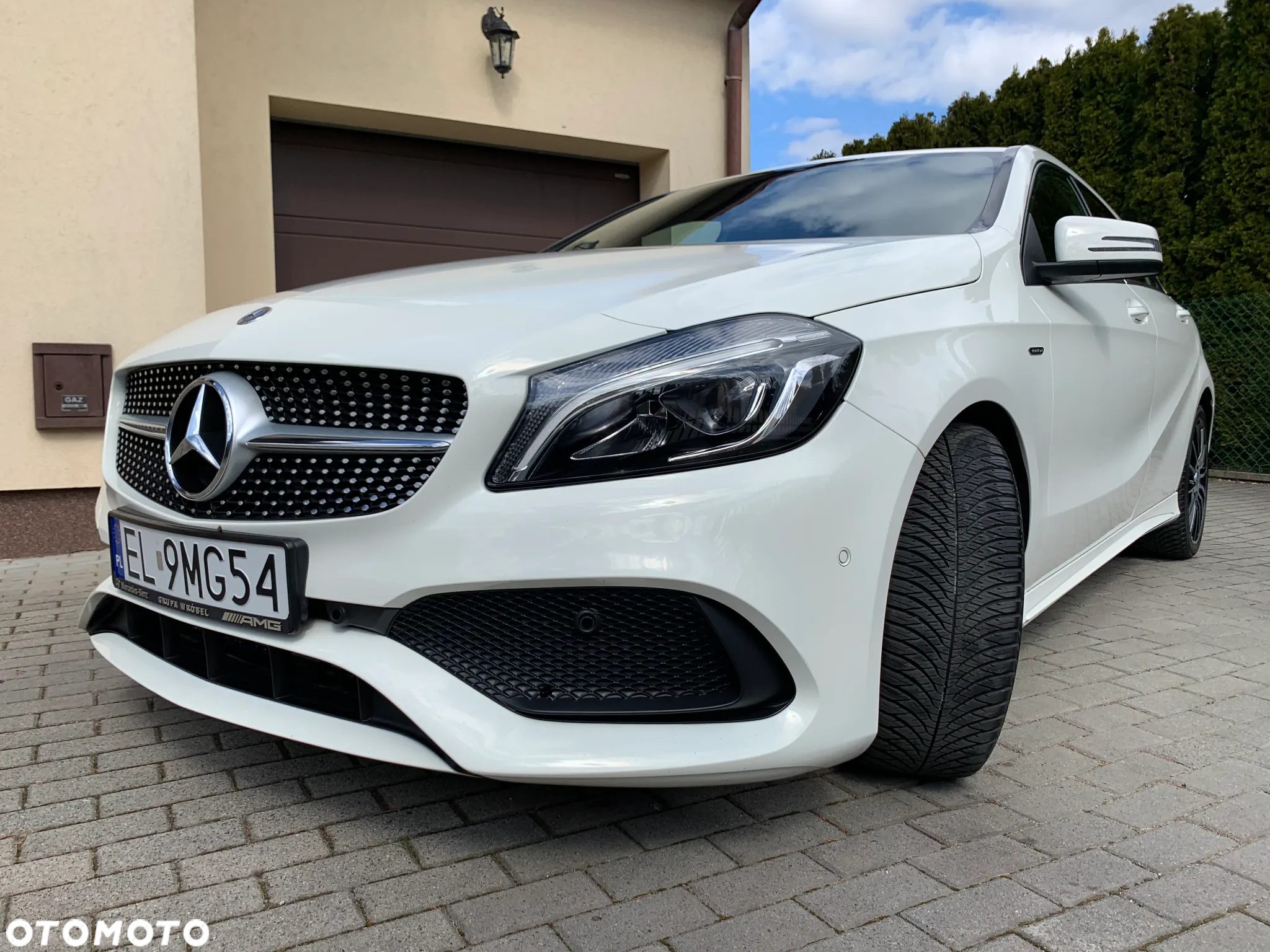 Mercedes-Benz Klasa A 180 7G-DCT AMG Line - 3